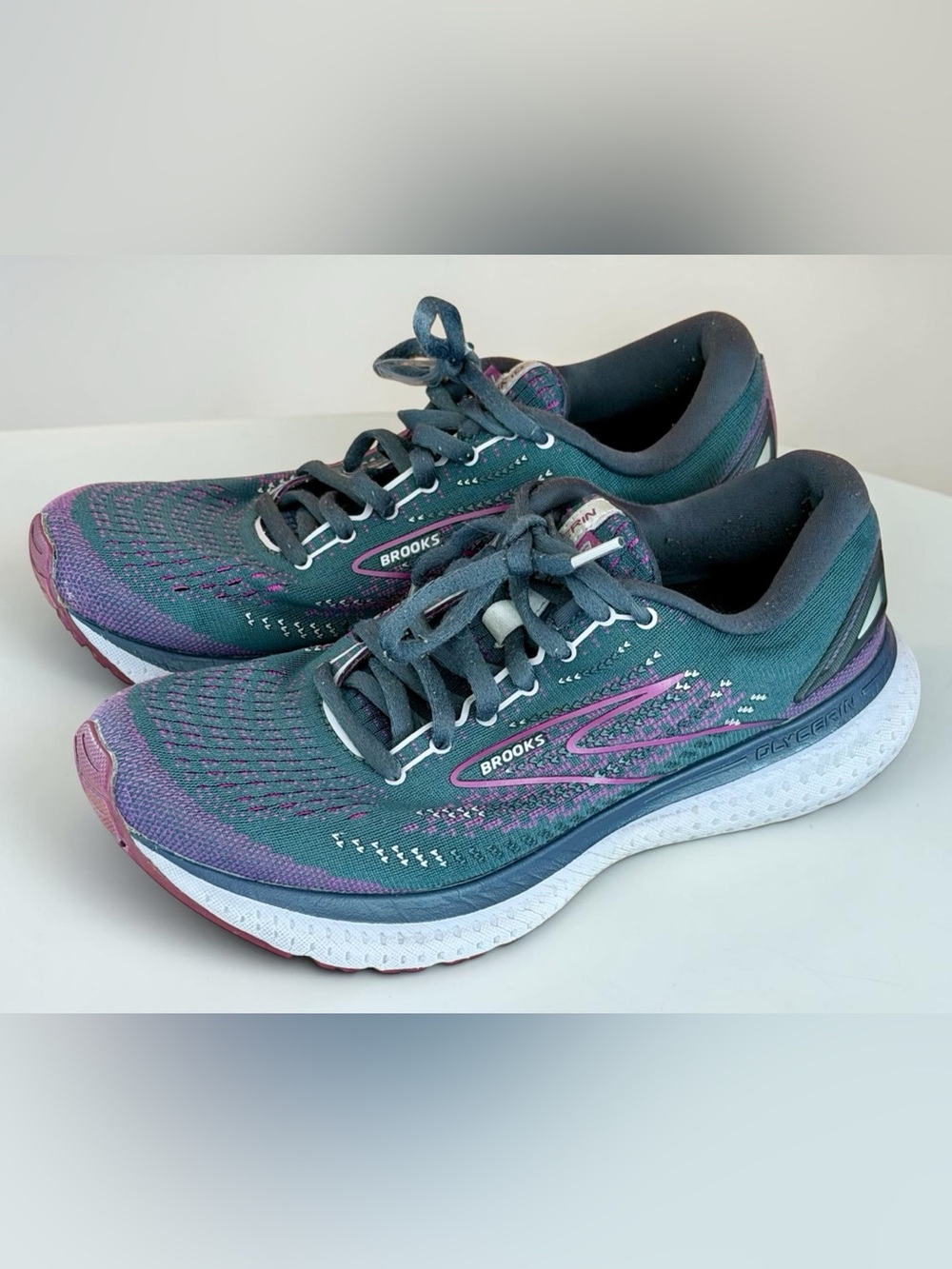 Brooks Glycerin 19 Performance Running Shoes Ombre/Violet/Lavender color-way